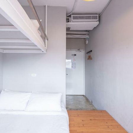 May Rooms Taipei Main Station Exterior photo